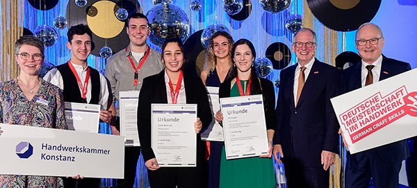 Gruppenfoto der Landessieger bei der Deutschen Meisterschaft im Handwerk